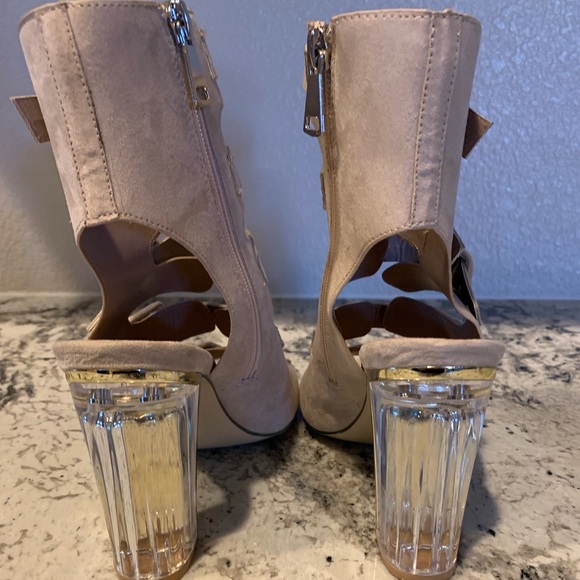 NWOT Truffle clear block heel - Picture 4 of 7